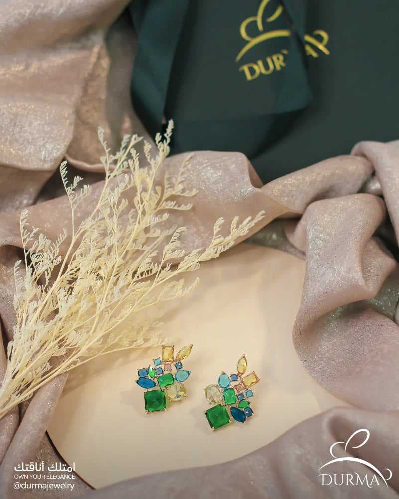 أقراط فيروزية