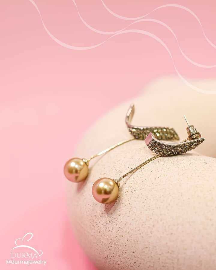 أقراط متعددة