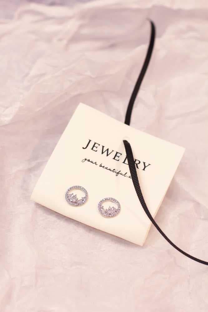 أقراط سافيرا